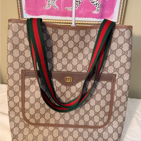 Gucci Beige and Brown Signature Tote - Picture 3 of 16